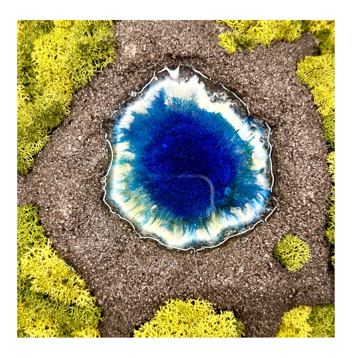 Moosbild  "Vulkan-See" mit modelliertem Vulkan NUR ABHOLUNG